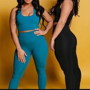 Teal P’Tula Taylor 26” Legging - L